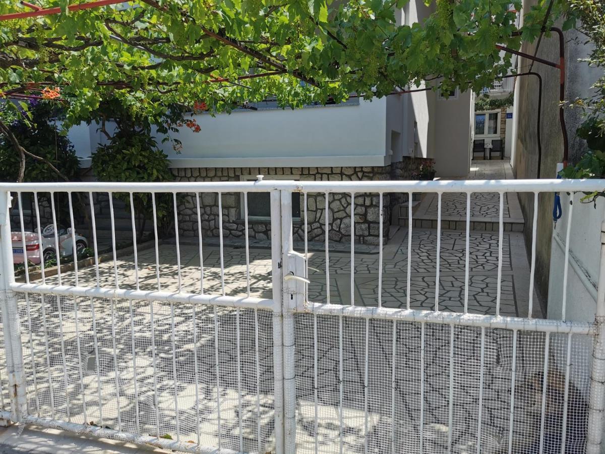 Studio Apartments Jasminka Селце Экстерьер фото